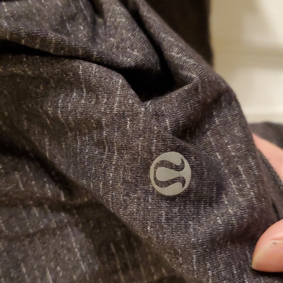 Lululemon tank - Picture 5 of 5